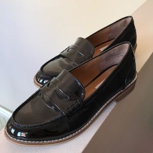 Steve Madden loafer